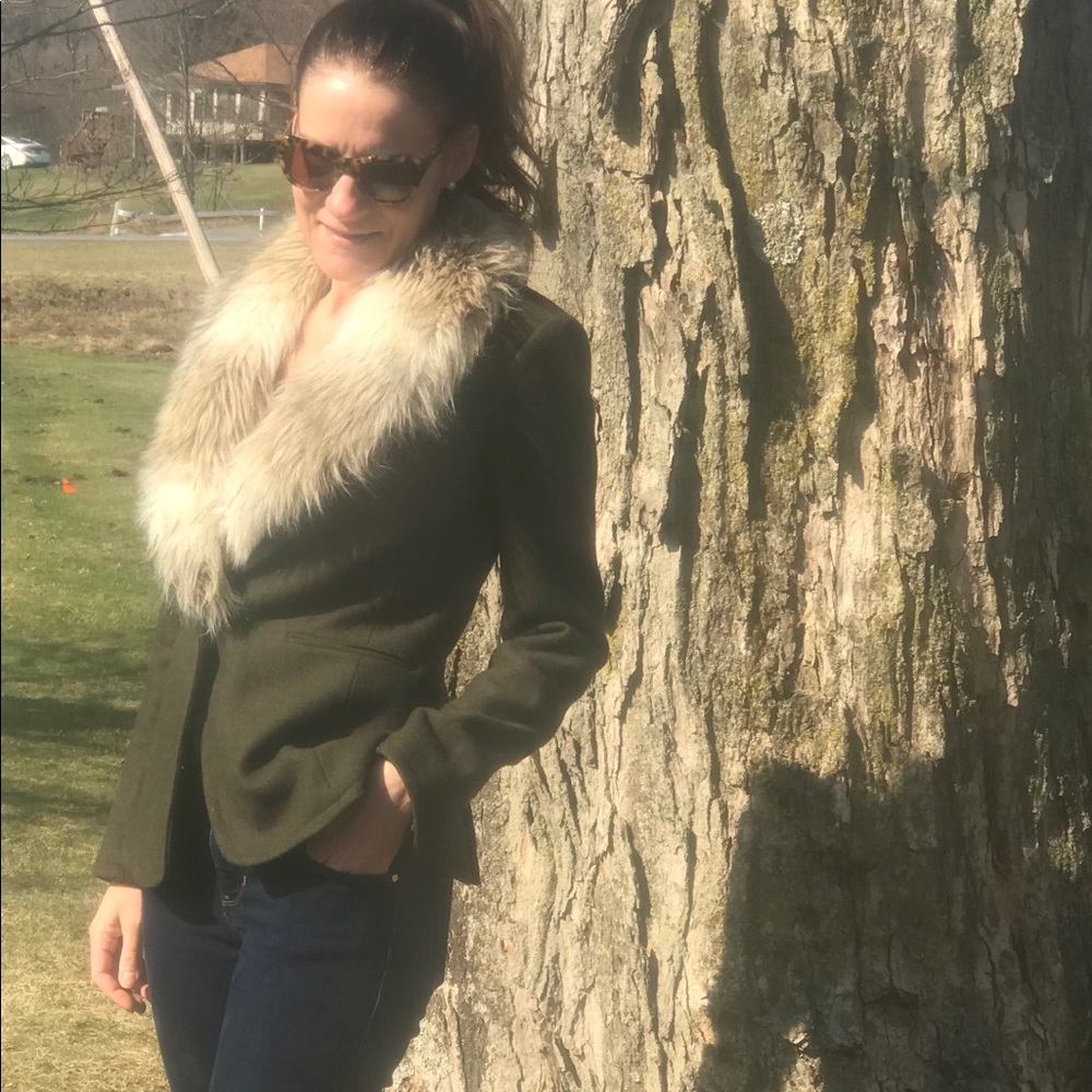 💚 Ann Taylor LOFT Green Wool Jacket Fur Collar - Picture 8 of 8